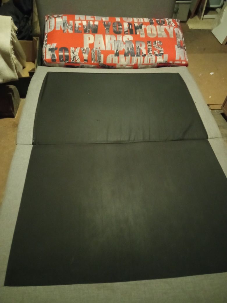 Rozkładany fotel do spania , mała sofa