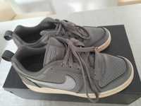 Buty sportowe Nike 37.5