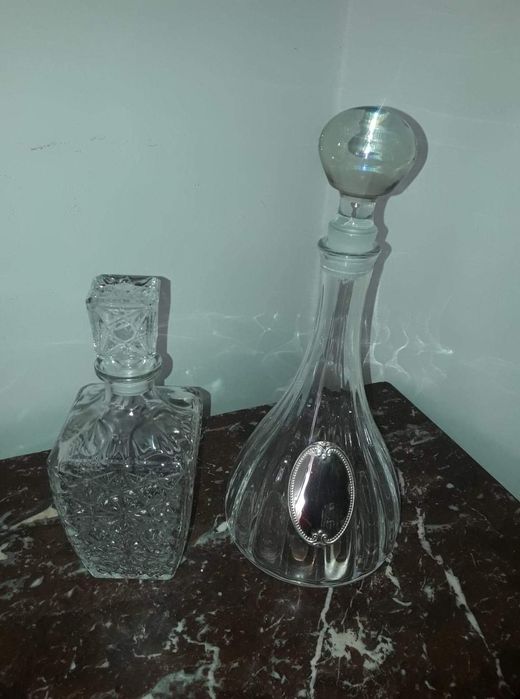 Conjunto de garrafas muito bonito