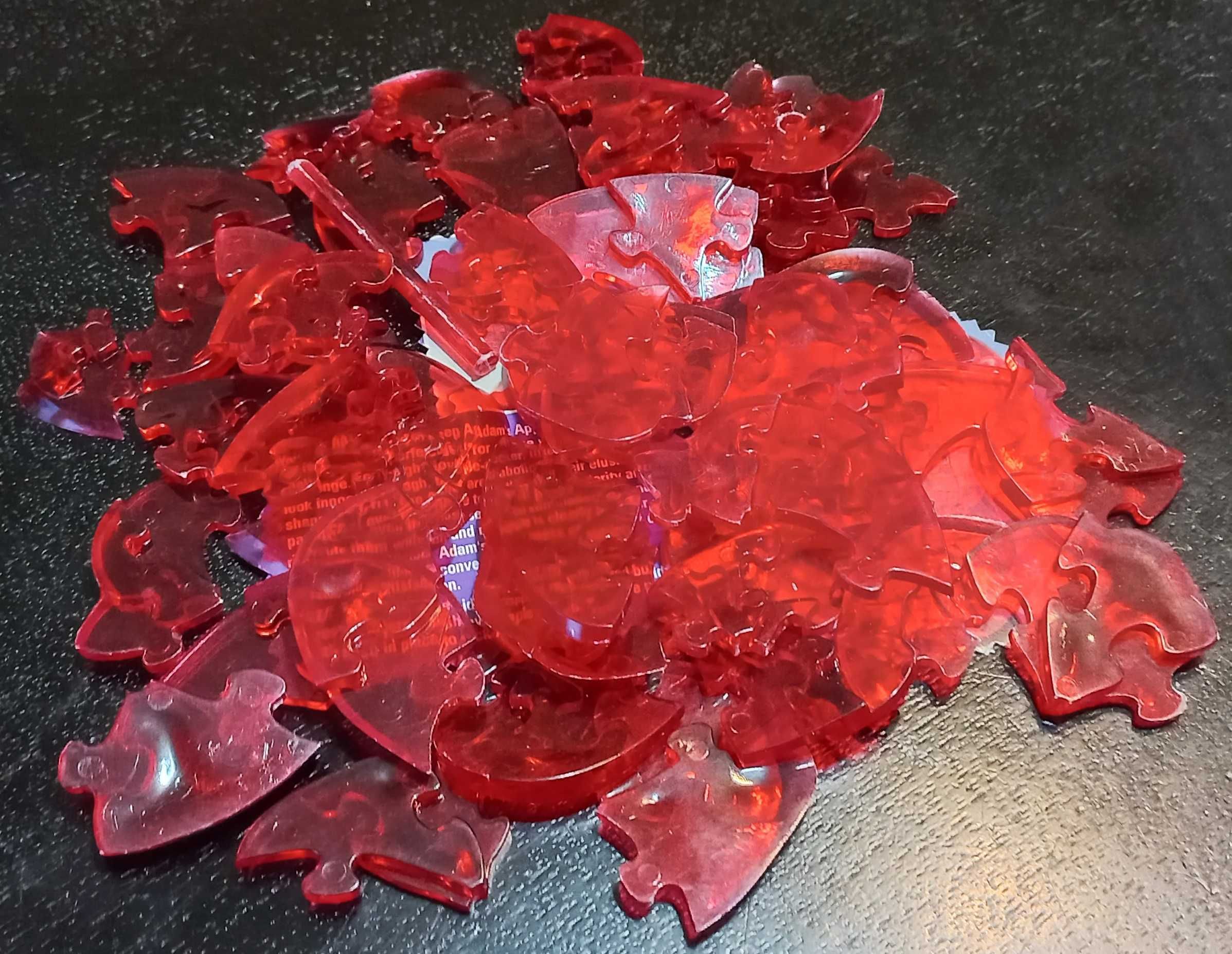 Plastikowe puzzle czerwone jabłko 3D