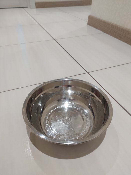 Миска металлическая