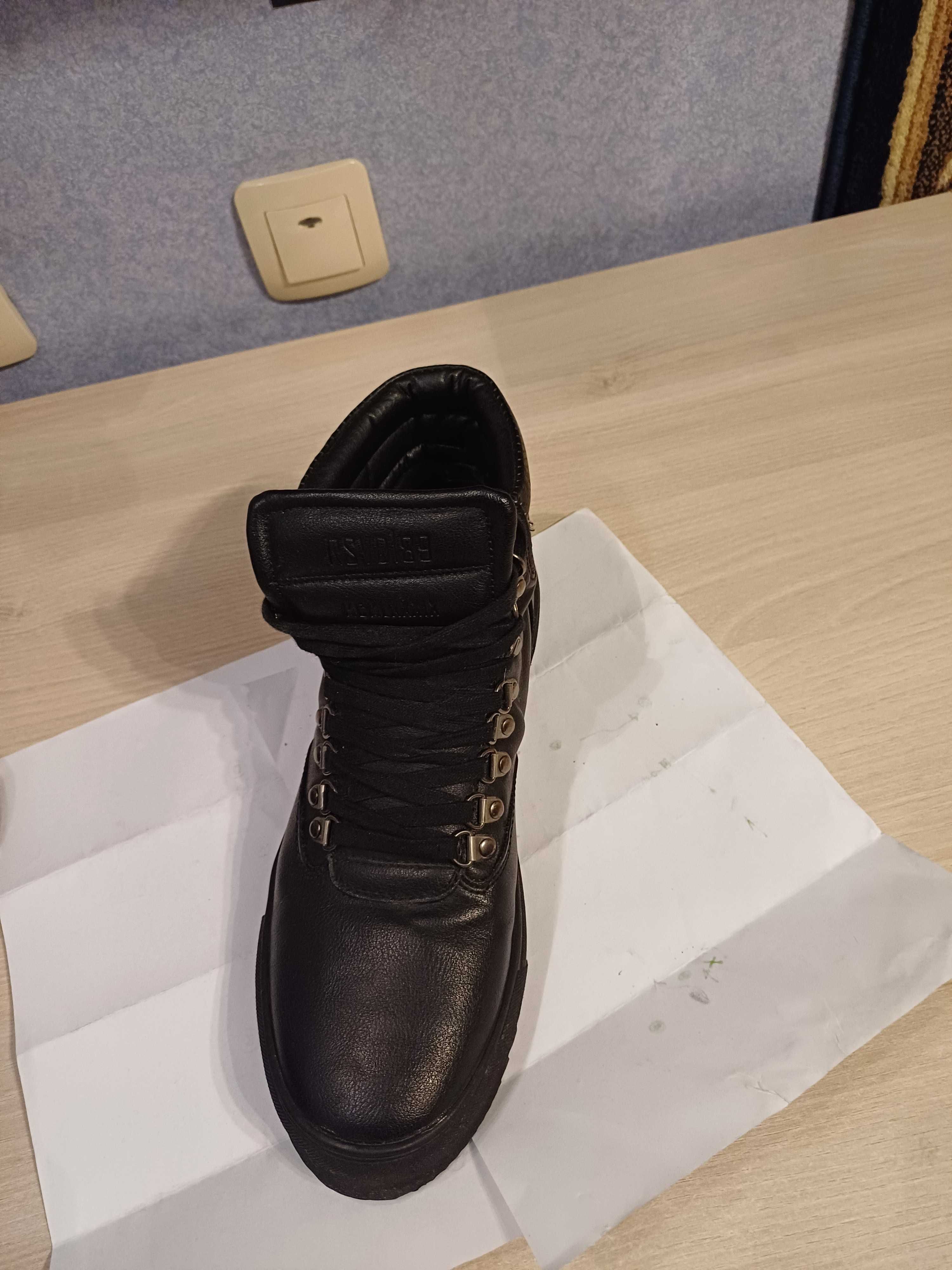 продам ботинки мужские