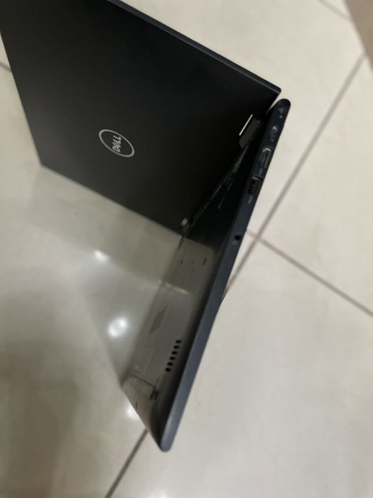 Dotykowy Dell Latitude 3390 13 i3 8 GB /256 GB