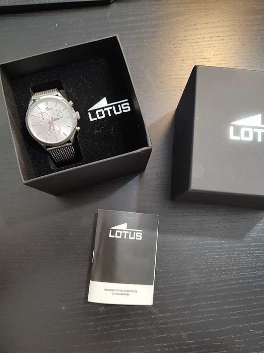 Relógio Lotus Novo