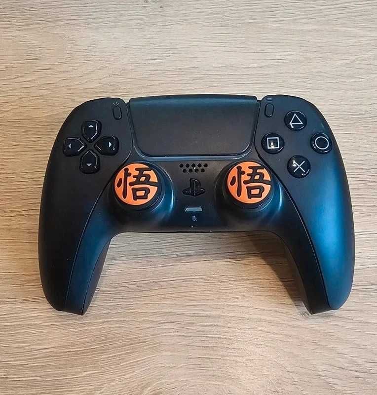 Antypoślizgowe nakładki na pad kontroler Playstation Xbox Dragon Ball