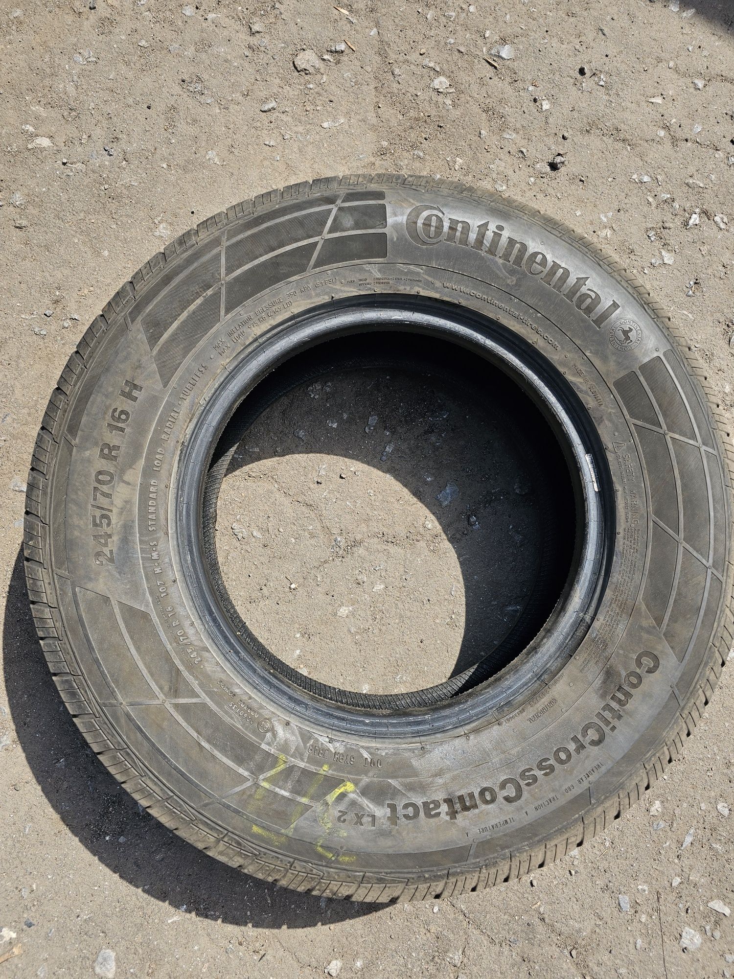 Продам резину continental conti cross contact lx2 245/70 16