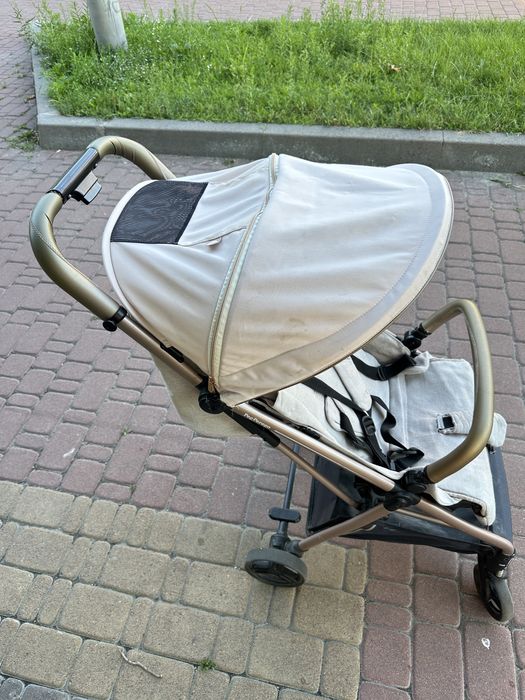 Коляска прогулянкова Peg-Perego Selfie Mon Amour