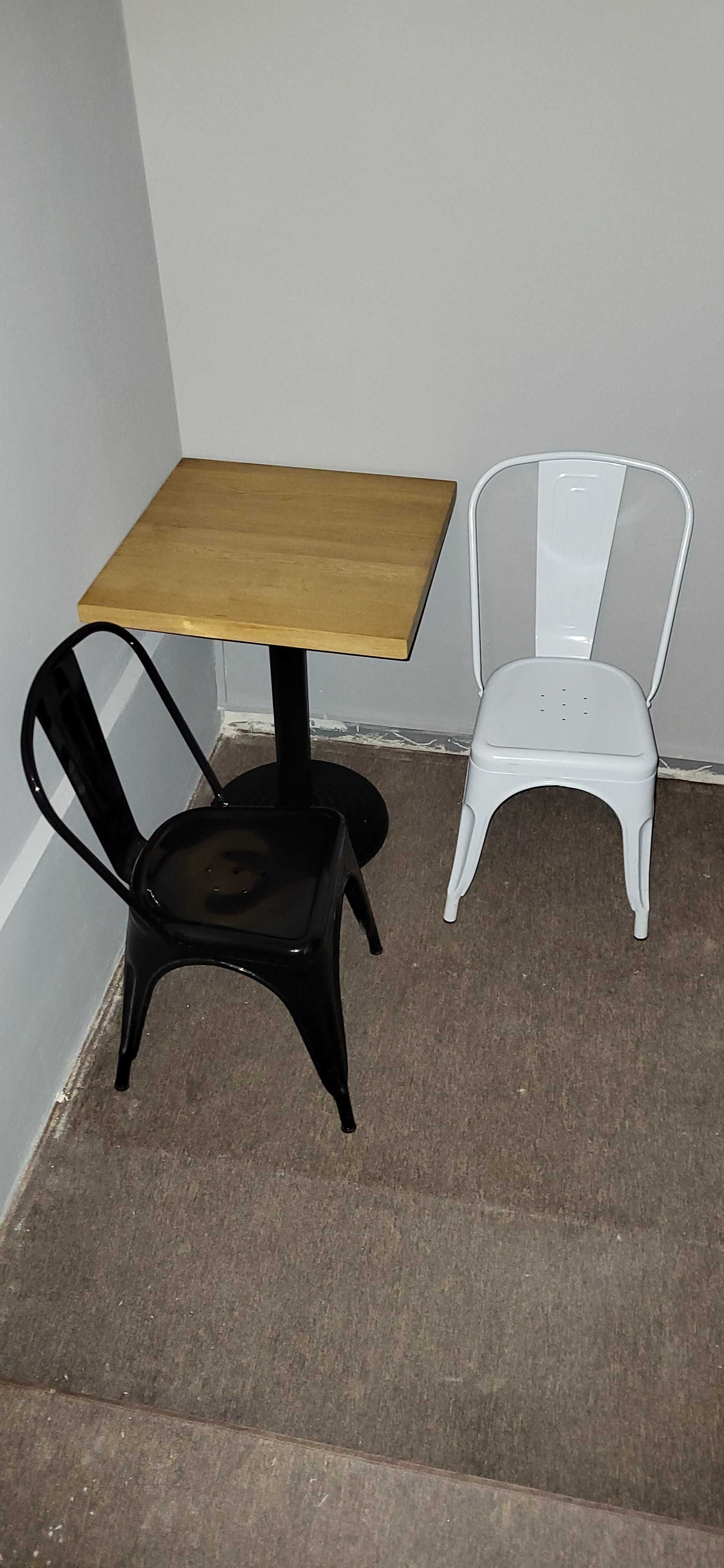 Krzesło metalowe z oparciem