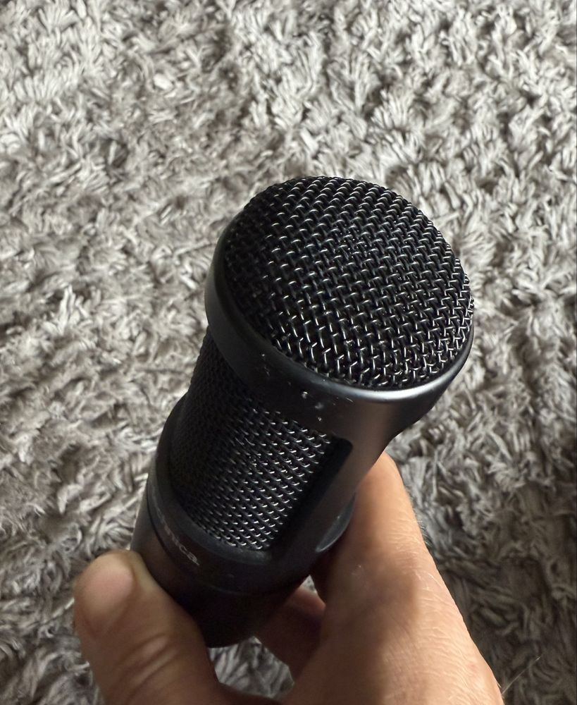 Audio Technica AT2050 studyjny mikrofon pojemnościowy