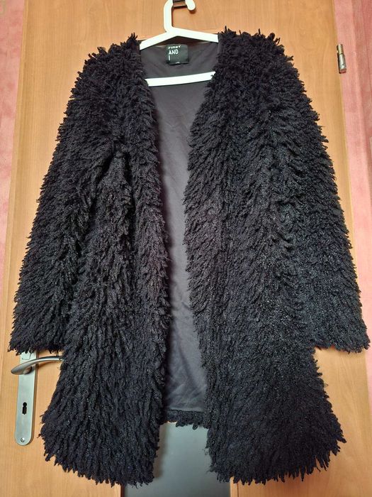 Futerko czarne kurtka żakiet First And I rozmiar L