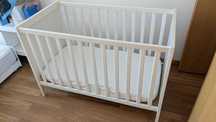 Berço de bébé IKEA + Colchão