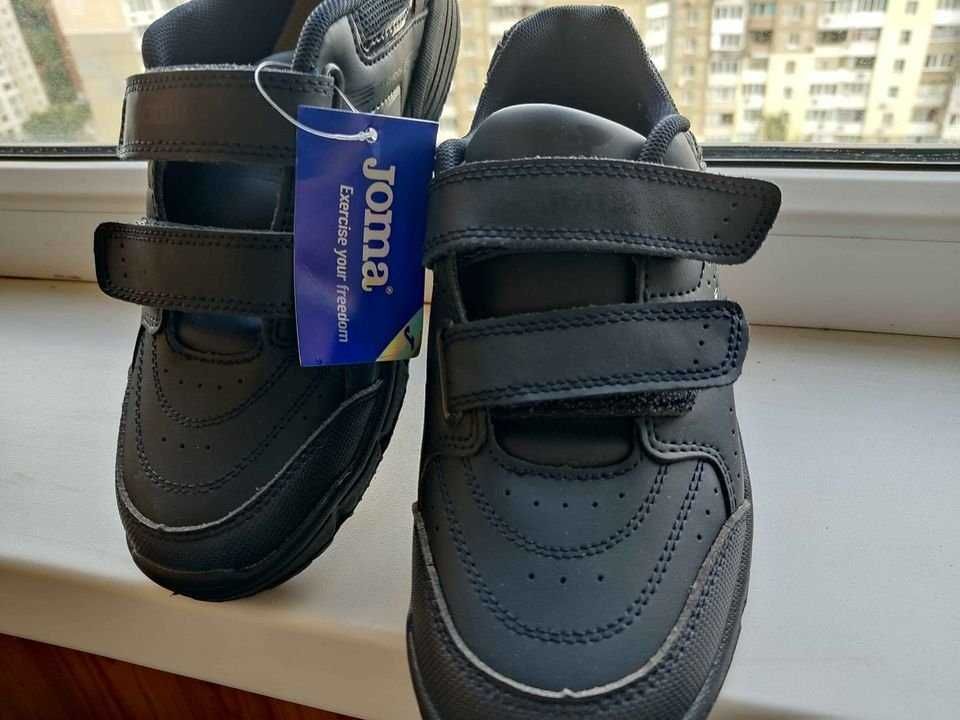 Нові туфли хлопчику Joma Іспанія європ.  37 (US 5)  по устілці 23,5см