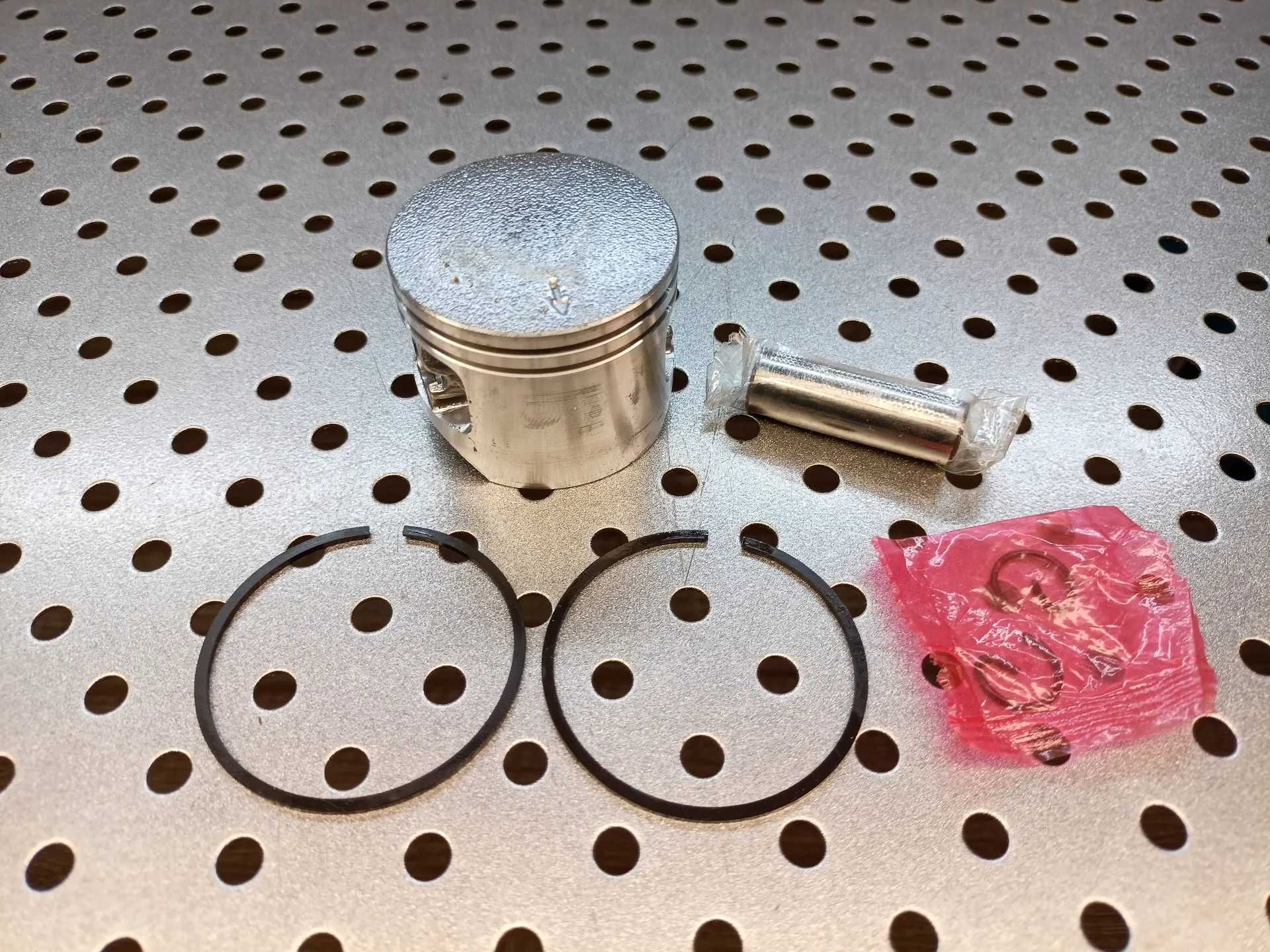 Cylinder i tłok do piły spalinowej 45 mm Silver