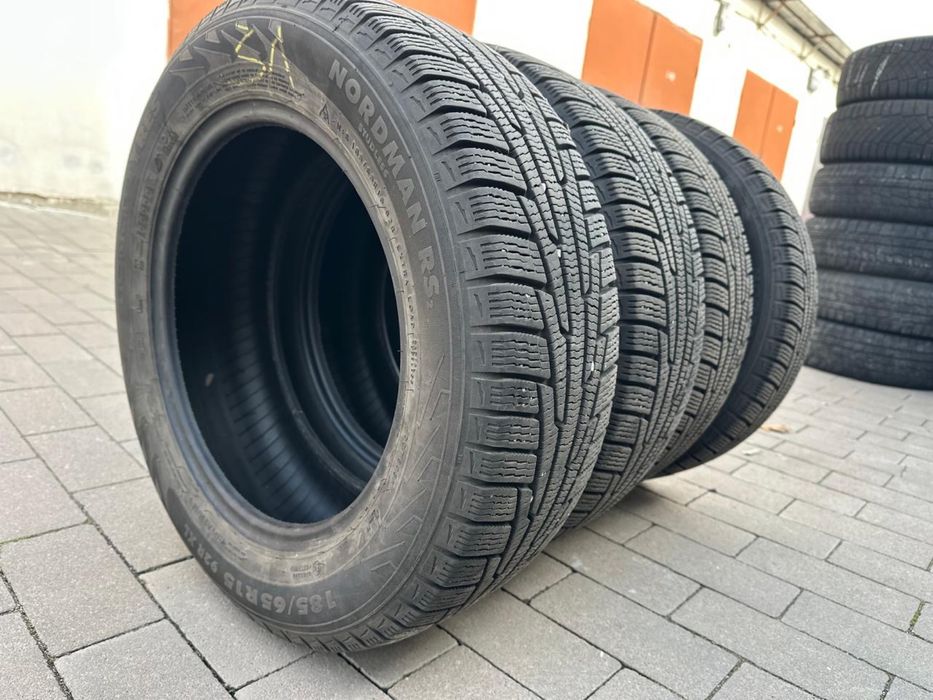 Резина Зимова Нокіан R 15