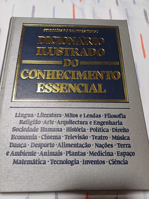 Dicionário Ilustrado do Conhecimento Essencial