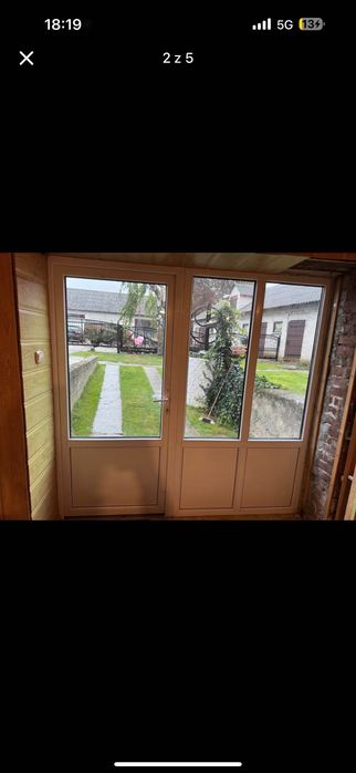 Okno duże szyba bezpieczna z drzwiami do sklepu do domu garażu