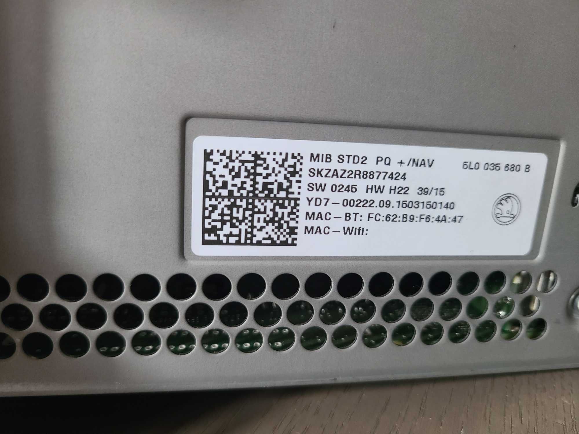 Radio SKODA MIB STD2PQ+ NAV  5LO 036 680 B