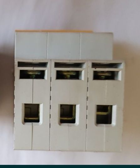 Aвтомат 16 ампер 3 фазы IEK