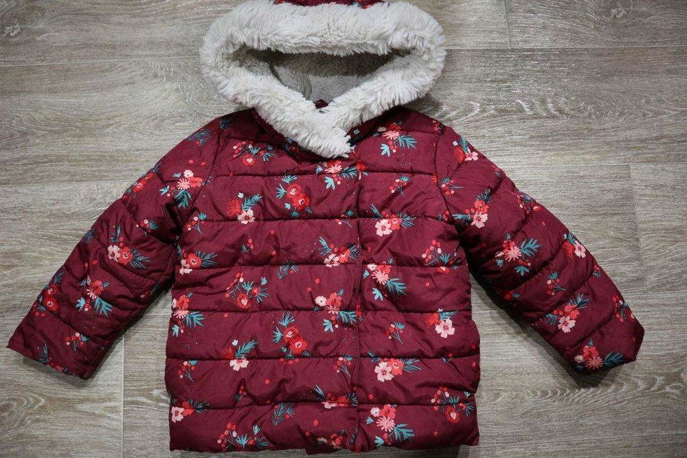 Зимова куртка на дівчинку 5-6 років, зріст 116