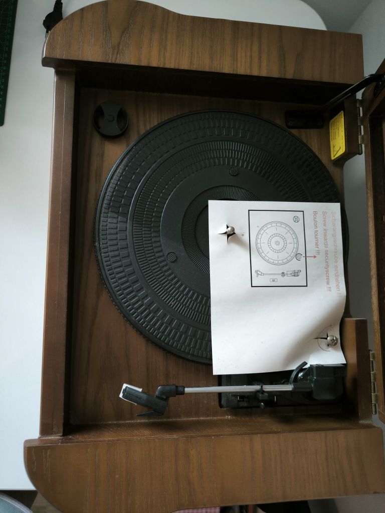 Aparelhagem com gira-discos