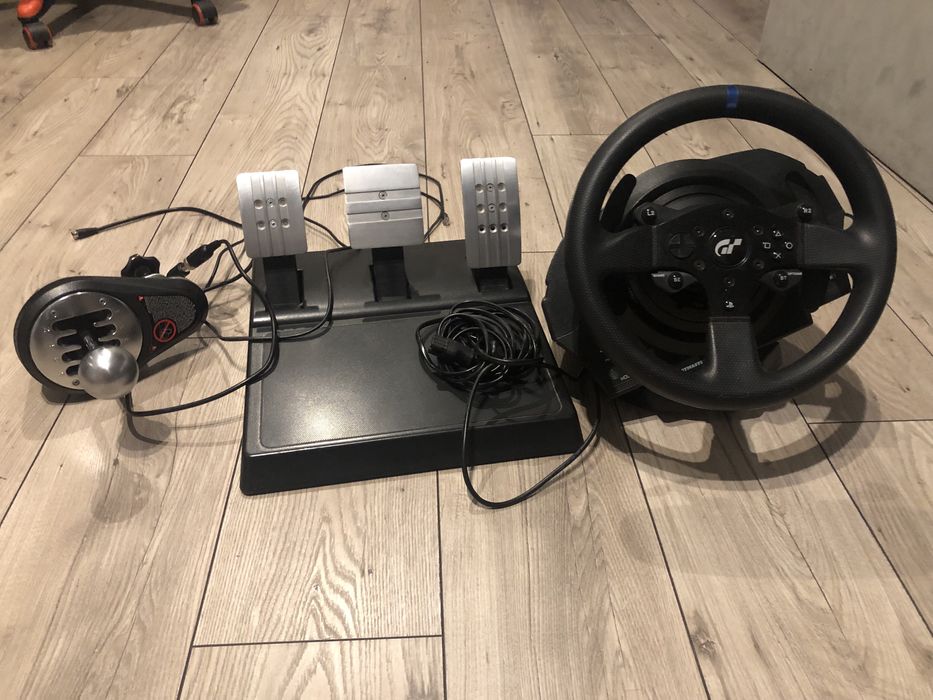 Kierownica thrustmaster t300 rs gt + Skrzynia biegów Thrustmaster TH8A