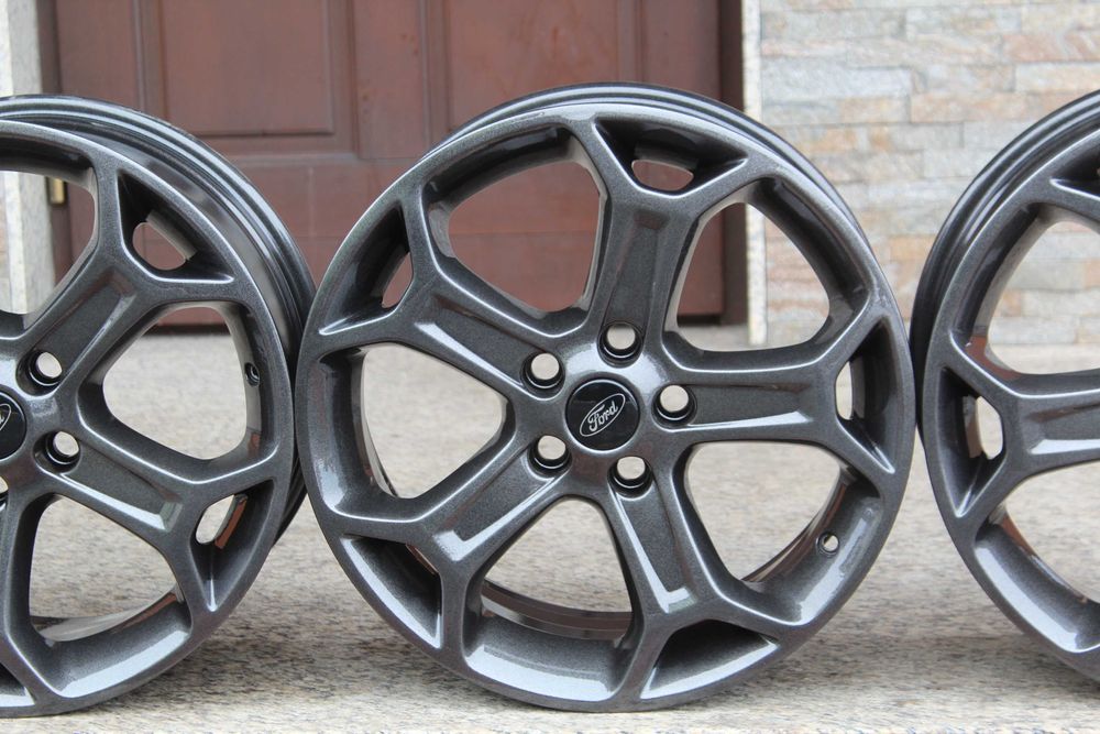 FORD Focus Mk3 Mk4 Kuga Mk1 Mk2 Mk3 Puma VOLVO 5x108 17'' 7,5J ET55