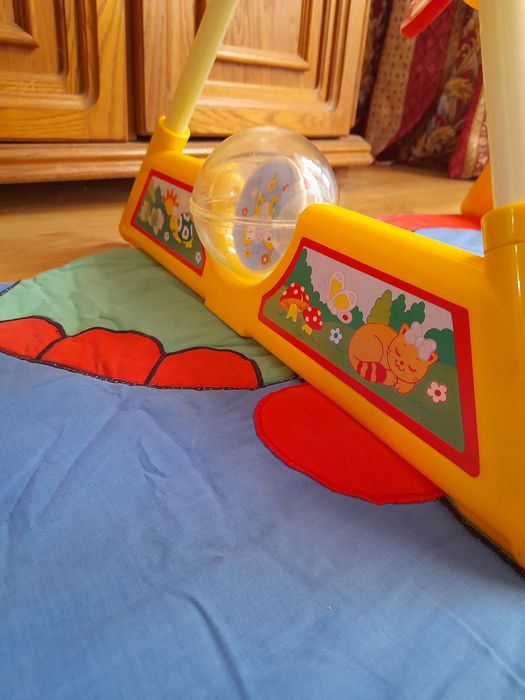 Mata do zabawy z akcesoriami Chicco