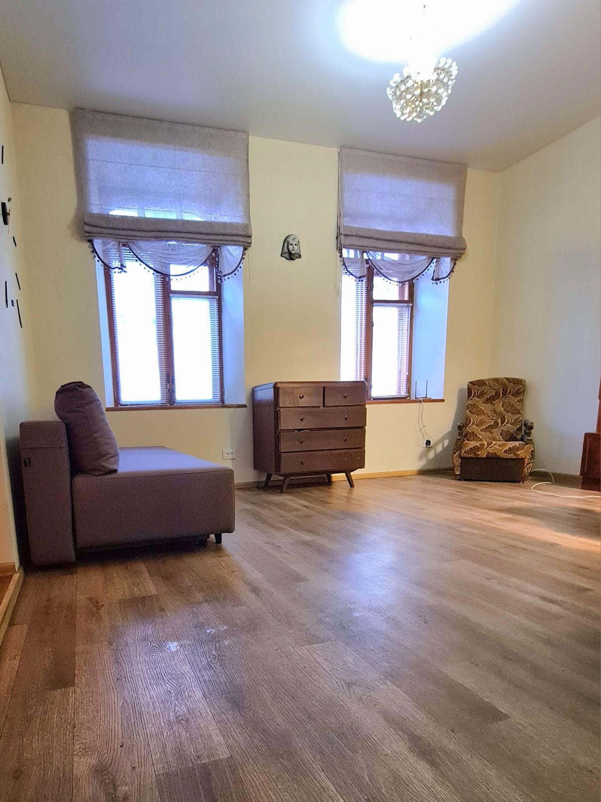 Продаю 2х комнатную квартиру  на Адмирала  Макарова