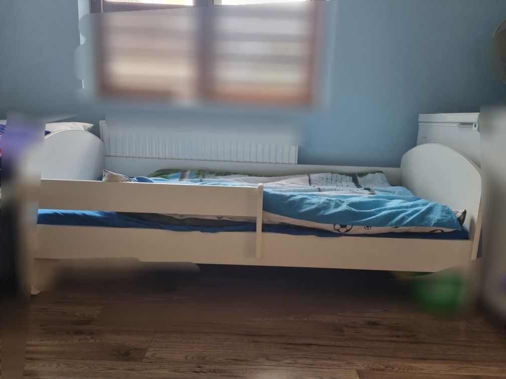 Łóżko dziecięce.