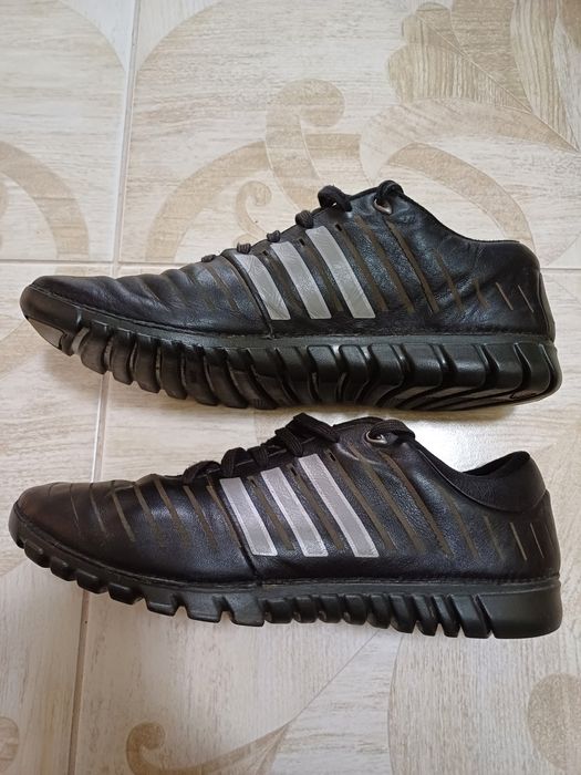 Кросiвки натуральна шкіра АDIDAS оригінал