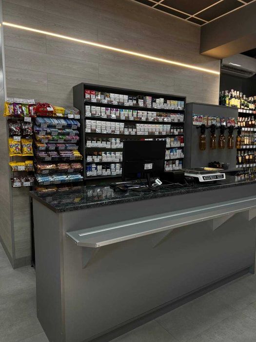 Холодильники, стелажі, кавамодулі, прикаси. Магазин "Під Ключ"