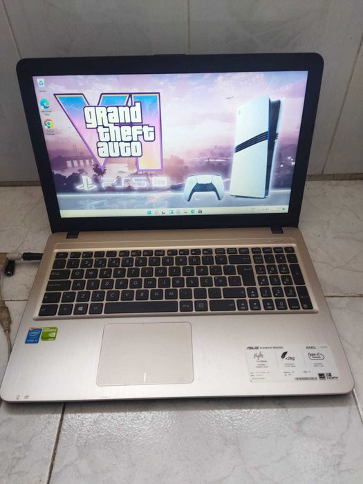 Portátil Asus A540L I3 5005U