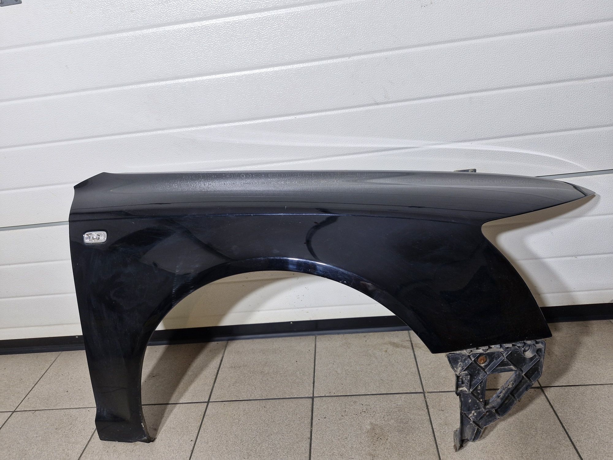 Blotnik audi a6 c6