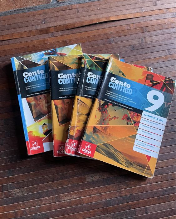 Quatro livros de Portugues 9Ano