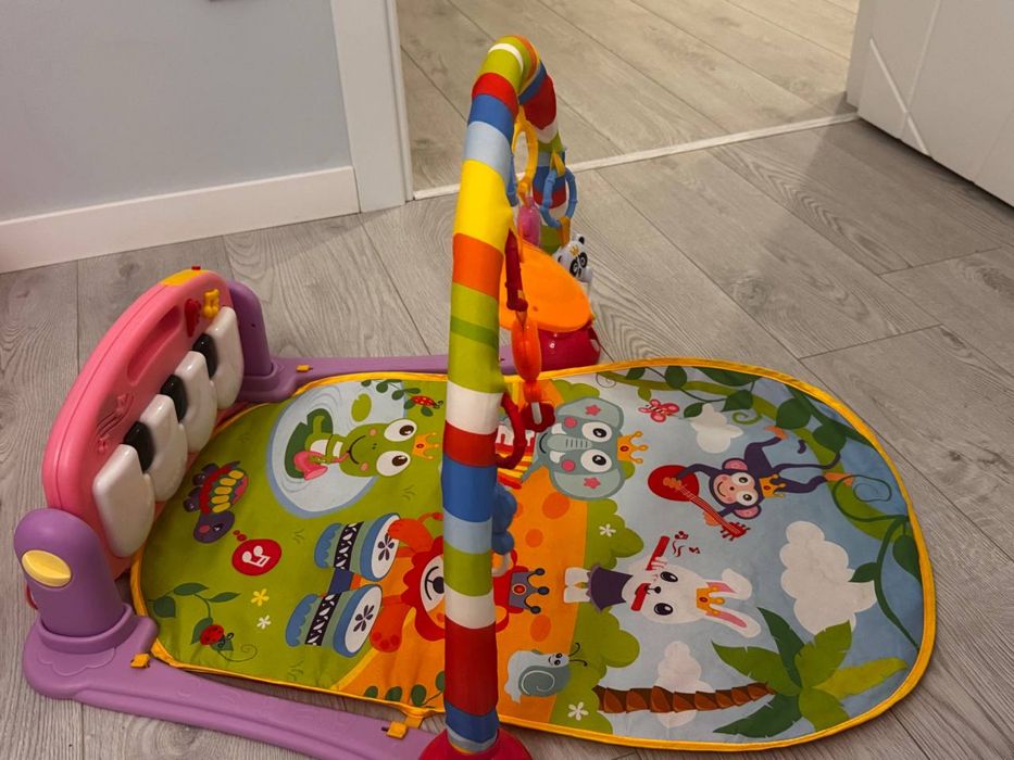 Дитячий килимок для немовляти