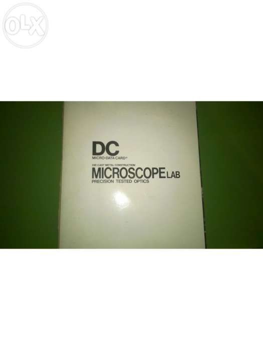Microscopio didactico para criança com várias amostras