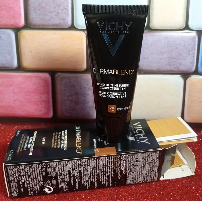 Base corretora nova da marca - Vichy , ...