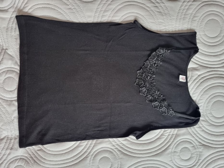 Czarna podkoszulka z haftem, rozmiar L, Monalisa, 100% bawełna