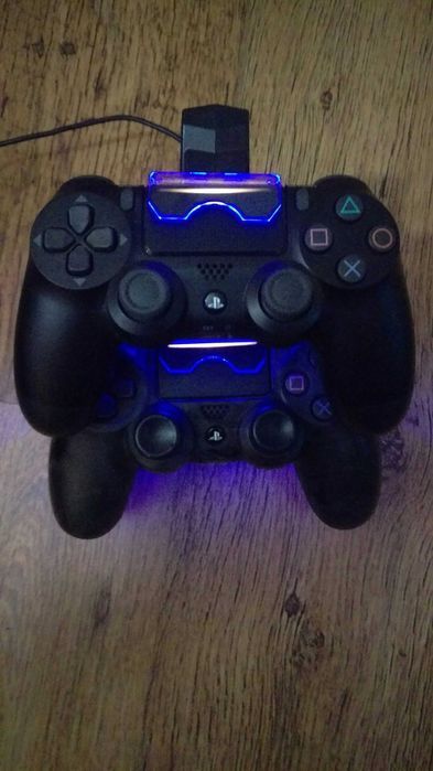 Зарядка Dualshock 4 / PS4 / Playstation 4