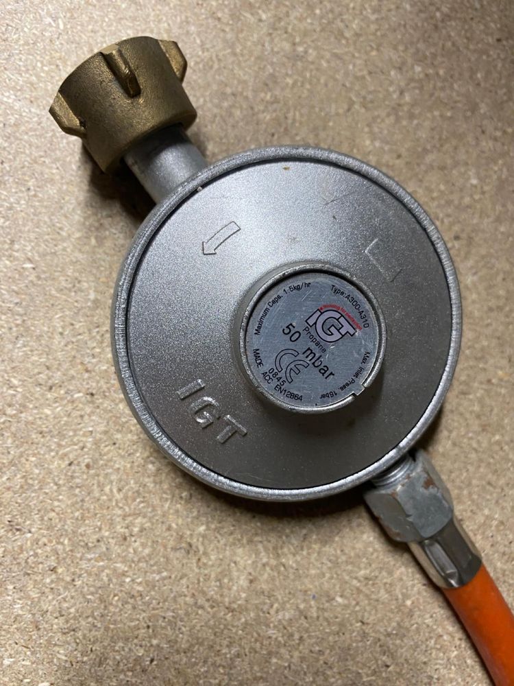 Reduktor na butlę gazową z wężykiem Einhell GS4600
