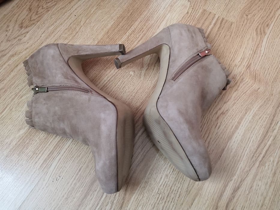 Черивички Banana Republic, устілка 25,5 см