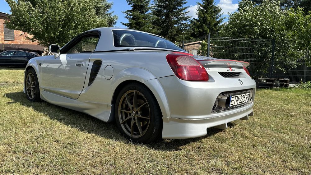 Toyota mr2 hard top