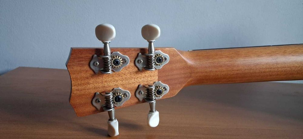 Ukulele Protege by Cordoba U1