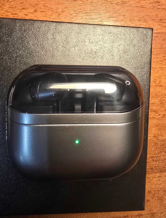 Продам навушники Samsung Calaxy Buds 3 Pro Silver.