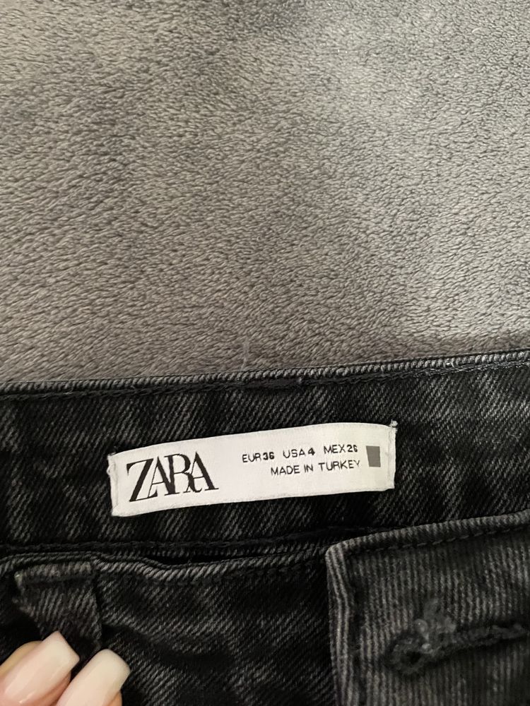 Джинси Zara