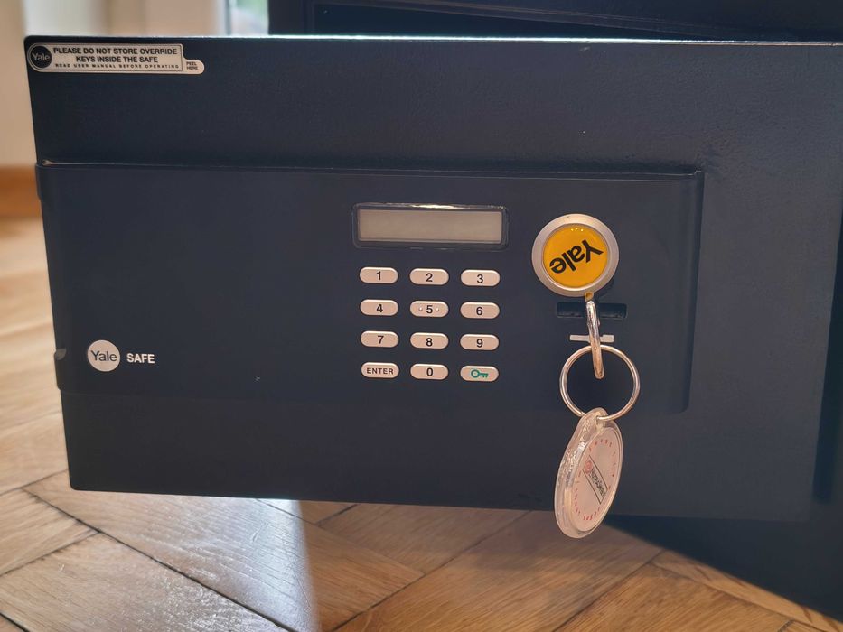 SEJF Yale Kasetka Kasa pancerna na kolekcje na KOD lub KLUCZ