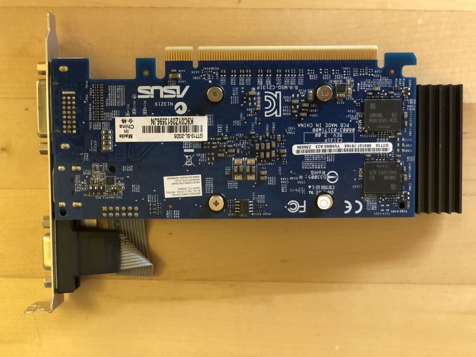 Placa Gráfica Asus GeForce GT 710 2GB