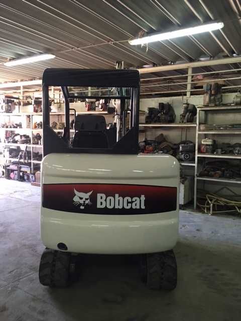 Mini giratoria - escavadora Bobcat 325