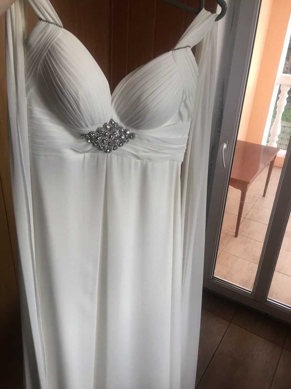 Продам платье свадебное 2600 грн