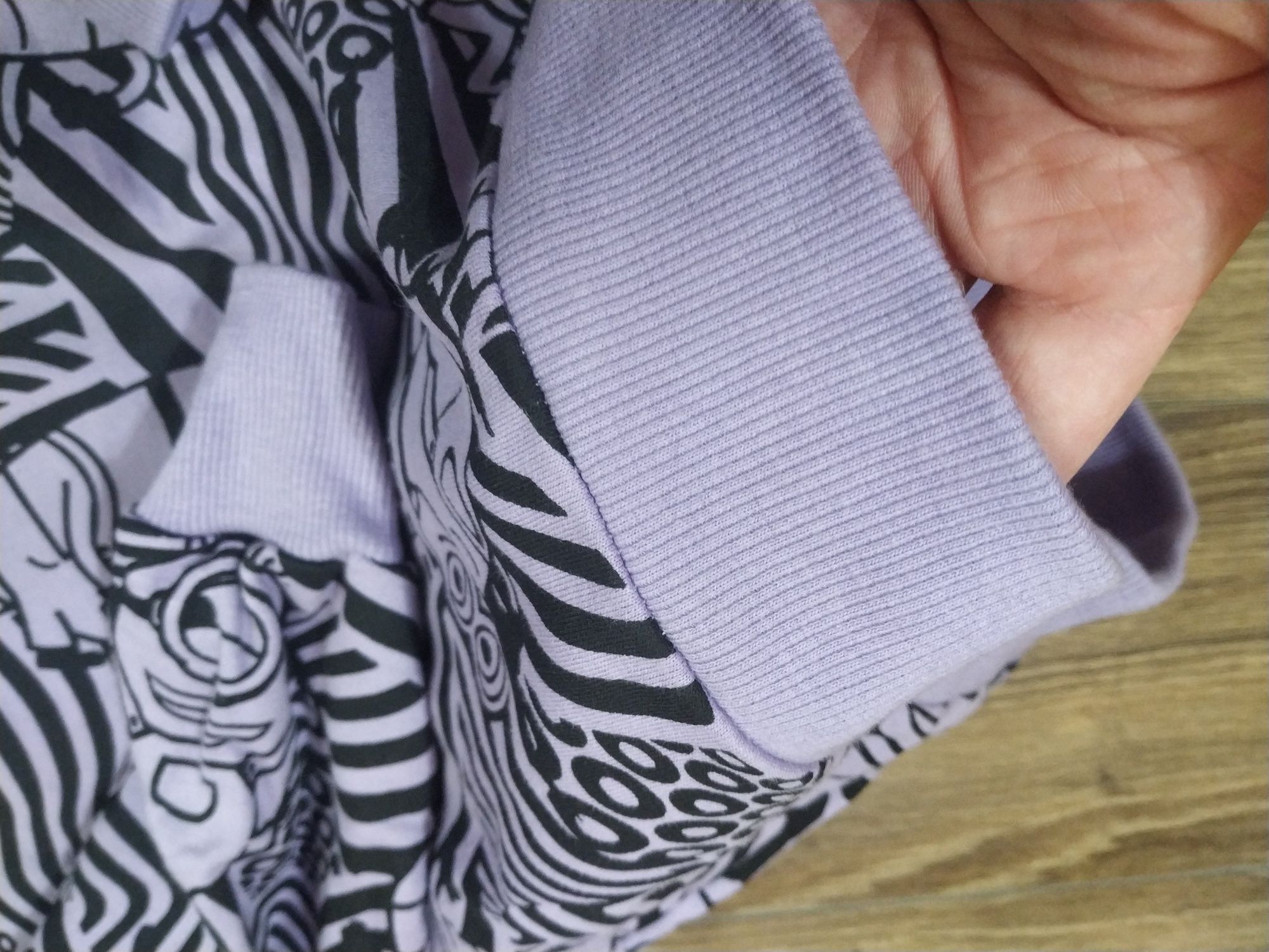 Nowa fioletowa bluza sweterek z nadrukiem Minionki